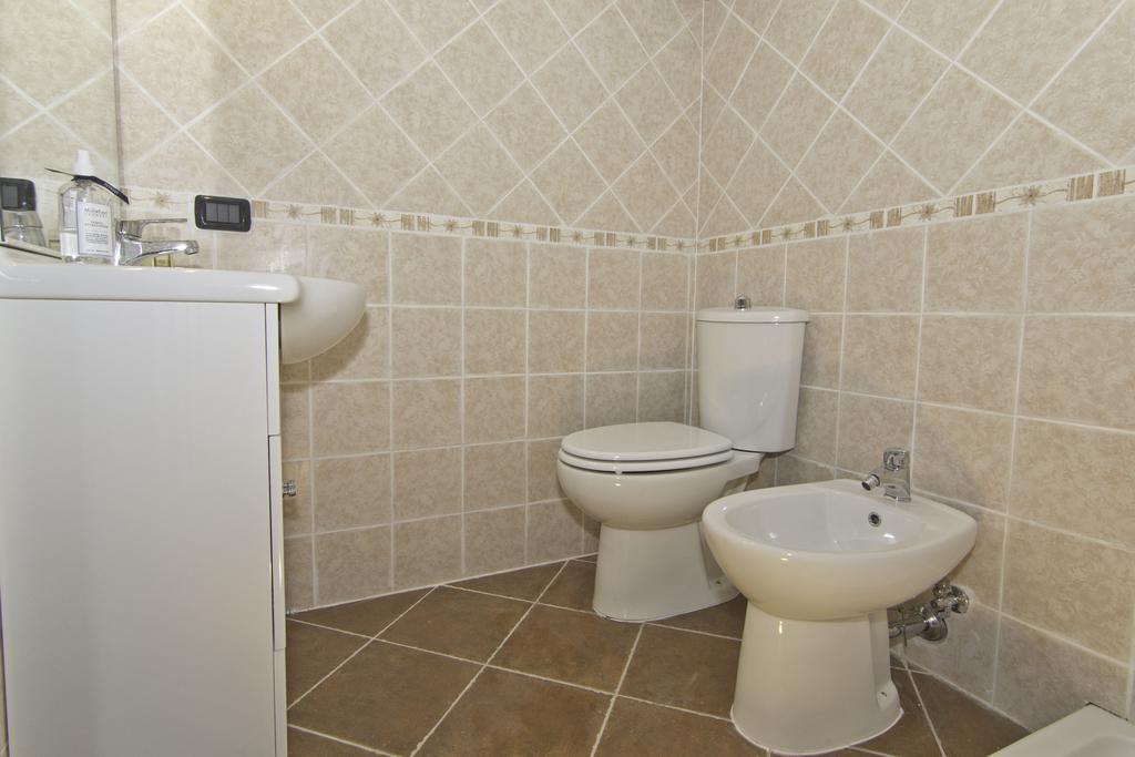 Ca' Rinaldi F Hotel Aulla Szoba fotó