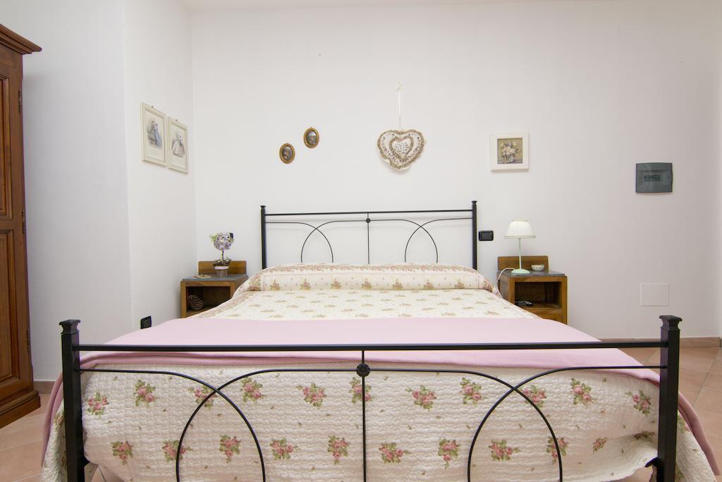 Ca' Rinaldi F Hotel Aulla Szoba fotó