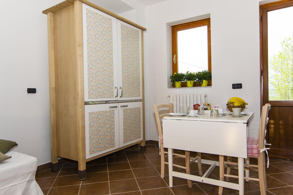 Ca' Rinaldi F Hotel Aulla Szoba fotó